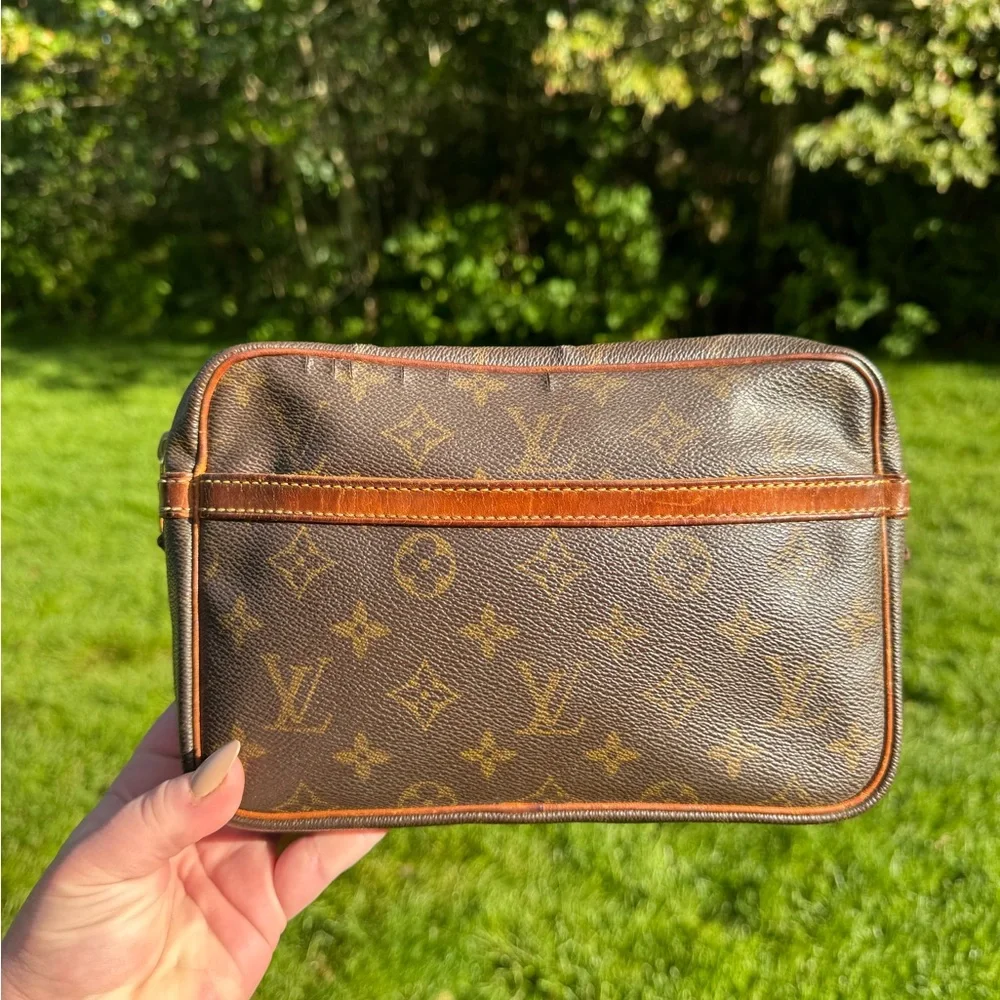 Louis Vuitton Monogram Brown Toilletries Bag - Picture 2 of 9